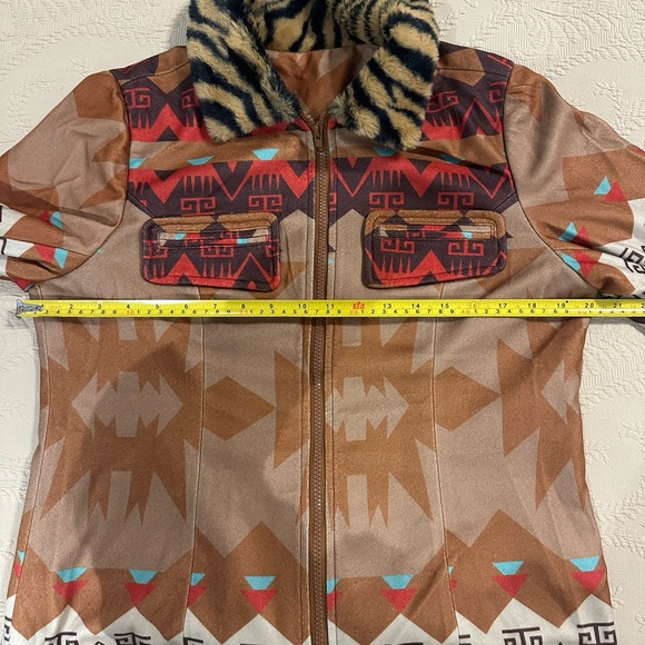 Native American Printed Jacket, Size M - Picture 6 of 6